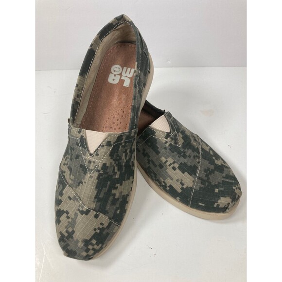 LAMO Camouflage Boat Shoes Loafers Flat Size 6.5 NWOB - Picture 1 of 9